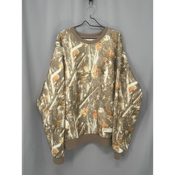 Camouflage Sweatshirt - Picture 1 of 8